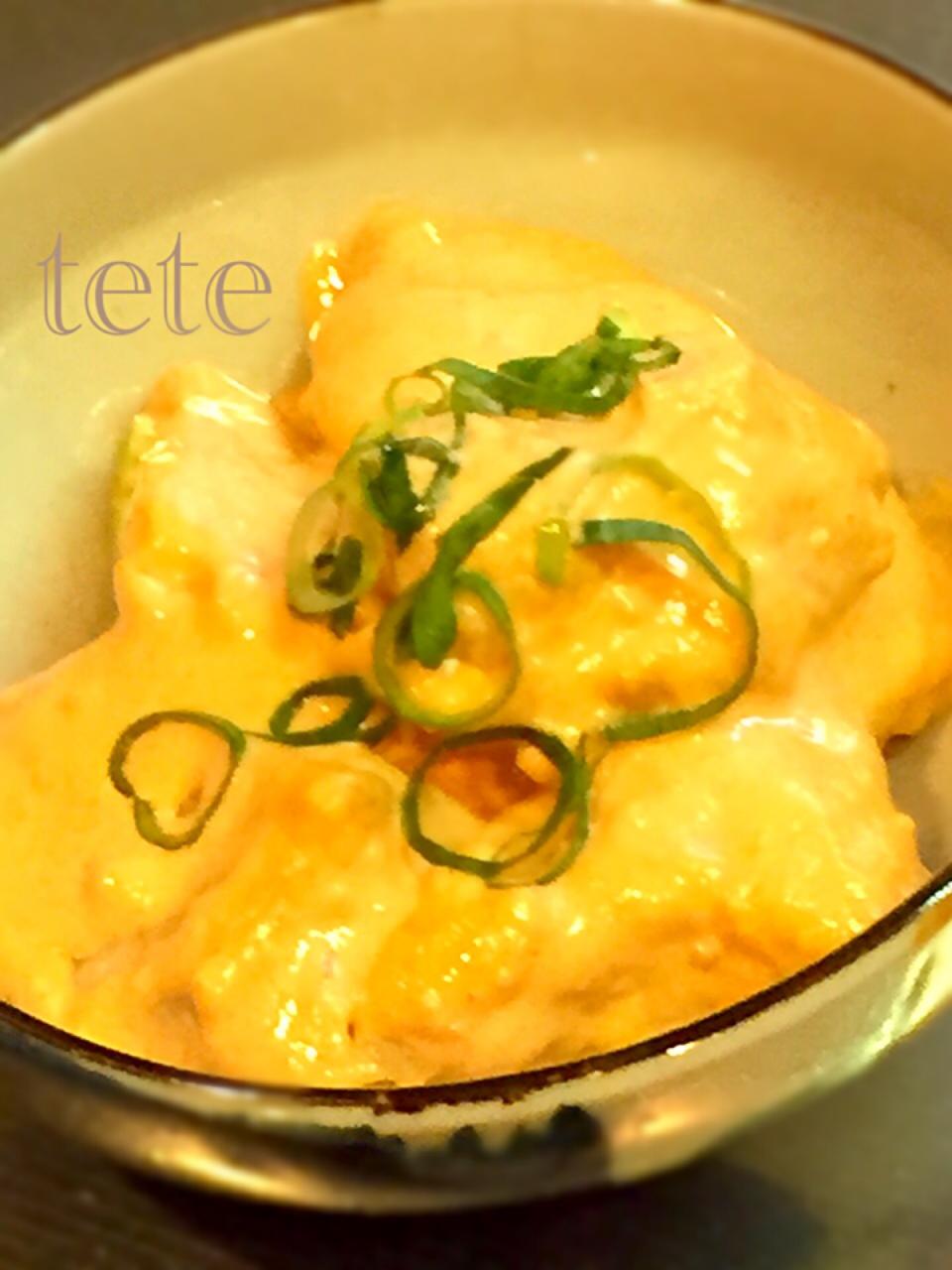 お雛様パスタのバックのん。syunkonカフェごはんより ♡鶏むね肉のピリ辛マヨネーズあえ♡ 海老マヨではありません。